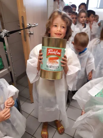 Bild: Gesundes Essen aus großen Töpfen