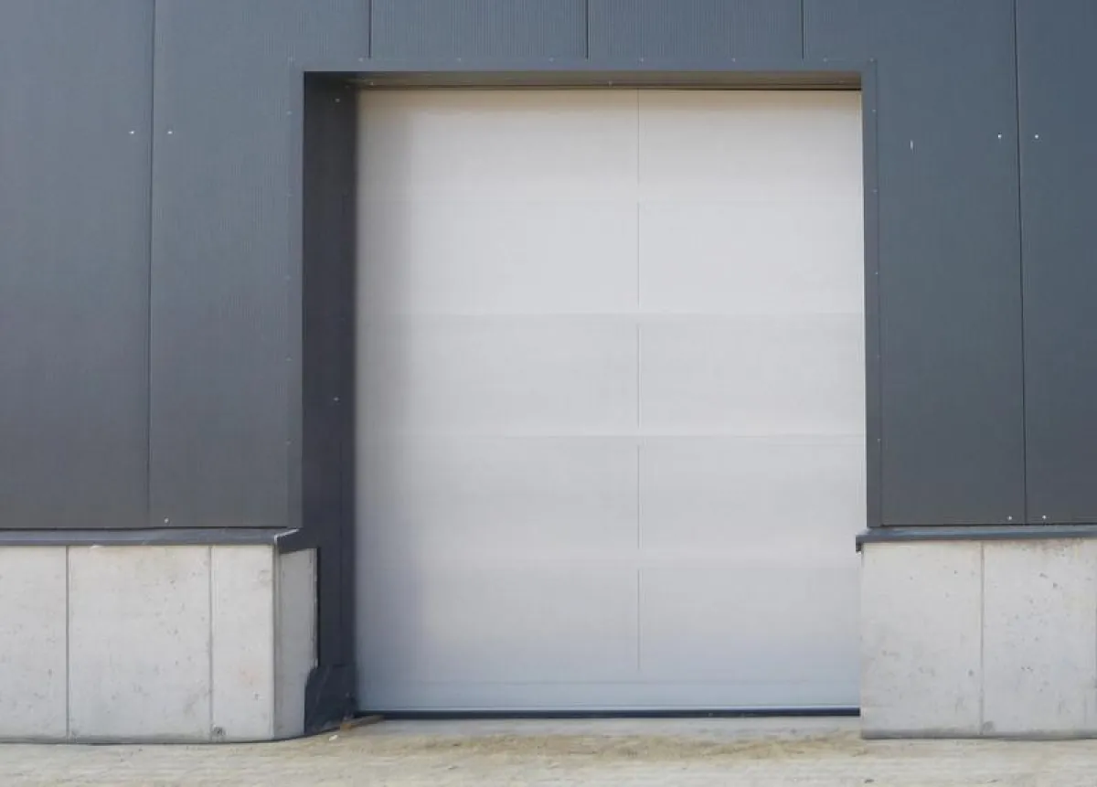 Einbruchschutz Sektionaltor SafeLine 80 WK5