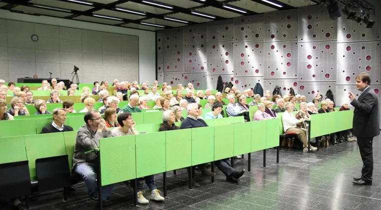 Bild: Vortrag über „Vorsorge zu Lebzeiten“ rät zur Auseinandersetzung mit dem eigenen Tod