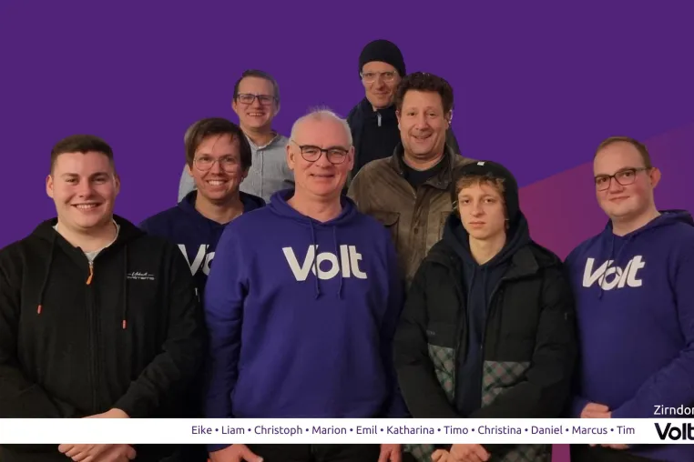Volt kommt mit Ausdauer ins Ziel und bringt über 200 Unterschriften für Zirndorf zusammen Bild: Volt kommt mit Ausdauer ins Ziel und bringt über 200 Unterschriften für Zirndorf zusammen
