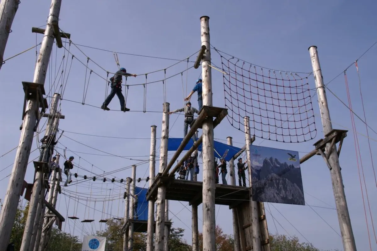 Das Hochseilcamp in Aschheim wird seit Juni von CONOUT betrieben