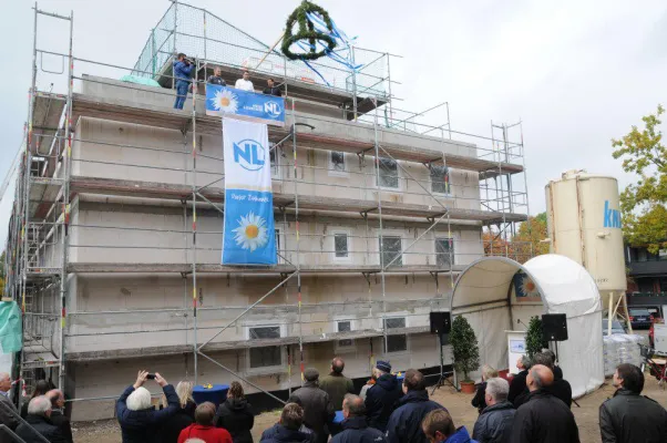 Bild: Richtfest für 30 Genossenschaftswohnungen