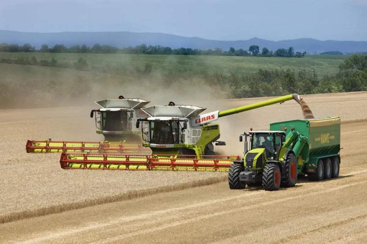 Durch das neue System reagieren Erntemaschinen automatisch auf Hindernisse im Erntefeld. (Foto: CLAAS)