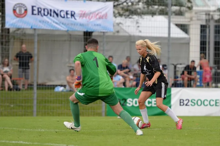 42 Teams starten beim großen B2SOCCER-Finale in der Sportschule Oberhaching Bild: 42 Teams starten beim großen B2SOCCER-Finale in der Sportschule Oberhaching