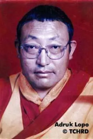 Bild: China verhaftet drei Neffen von Rongye Adrak in Lithang (Osttibet)