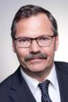 Bild: DIP-Partner AENGEVELT vermittelt Büro-/Geschäftshaus mit rd. 11.000 m² in Erfurt