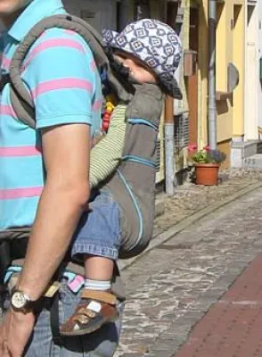 Bild: meineBabytrage.de als neues Informationsportal zum Babytragen gestartet