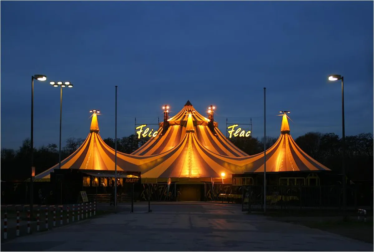FlicFlac Circuszelt