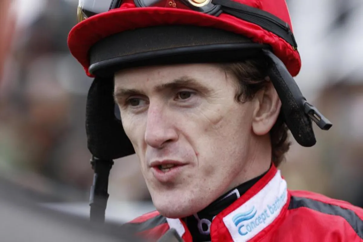 Weltklasse Jockey Tony McCoy steht im Mittelpunkt des Cheltenham Festivals