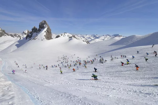 Bild: St. Anton am Arlberg/Tirol: Kultrennen am 25. April 2020