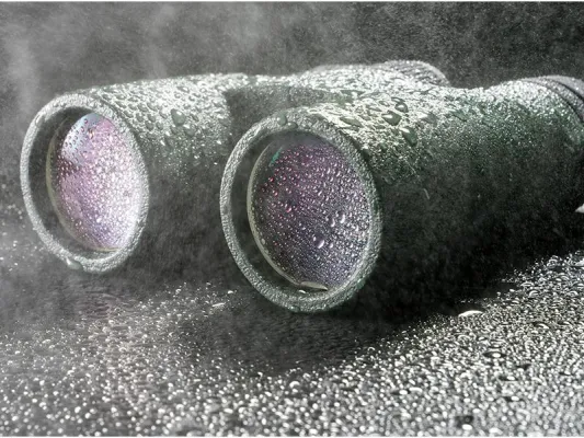 VEO ED-Ferngläser: die kompakten Carbon Allrounder Bild: VEO ED-Ferngläser: die kompakten Carbon Allrounder