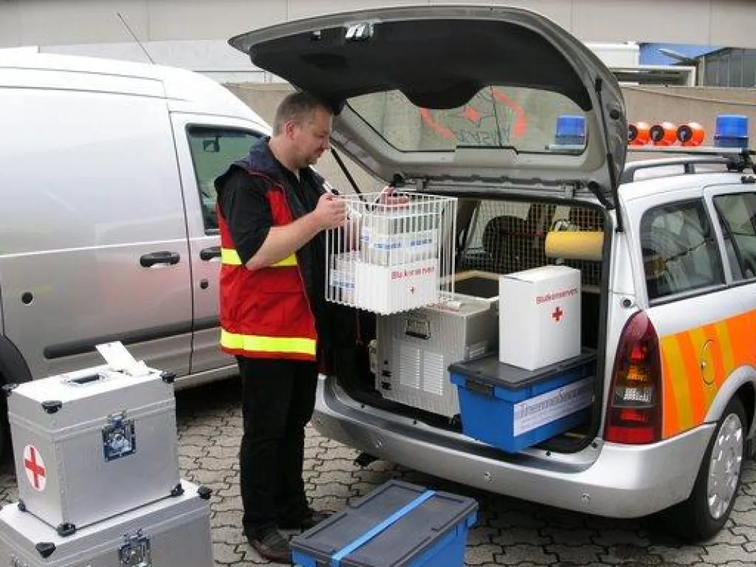 Die ISOTAN Transportbox ist klein vielseitig im Medikamententransport einsetzbar