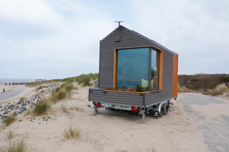 Bild: NEYWORK – Tiny Workspaces auf Norderney mit Tourismuspreis „Goldene Leuchtfeuer“ ausgezeichnet