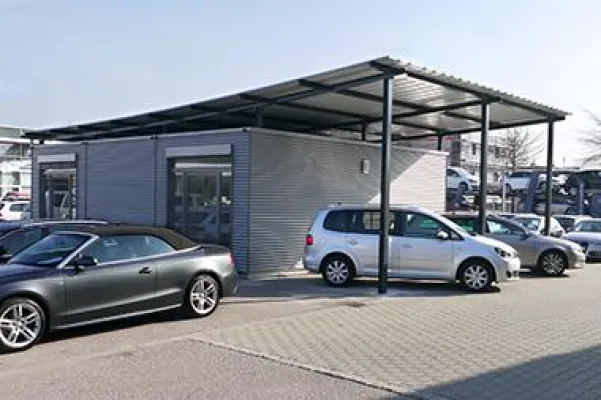 Bild: Heinkel Modulbau liefert maßgeschneiderten Verkaufspavillon für das Autohaus Wagner in Gersthofen