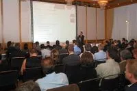 Call for Papers: Praktische Anwendungen und Erfahrungen im Einsatz von „Virtual Reality“ Lösungen Bild: Call for Papers: Praktische Anwendungen und Erfahrungen im Einsatz von „Virtual Reality“ Lösungen