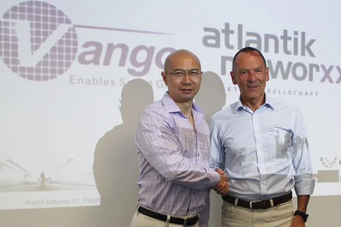 Bild: Atlantik Elektronik und Vango Technologies unterzeichnen Distributionsvereinbarung