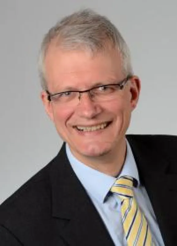 Dr. Jochen Riebensahm - Personalberater AGRI-associates