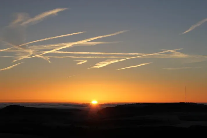 Bild: Nächtliche Exkursionen zu Sonne, Mond und Sternen