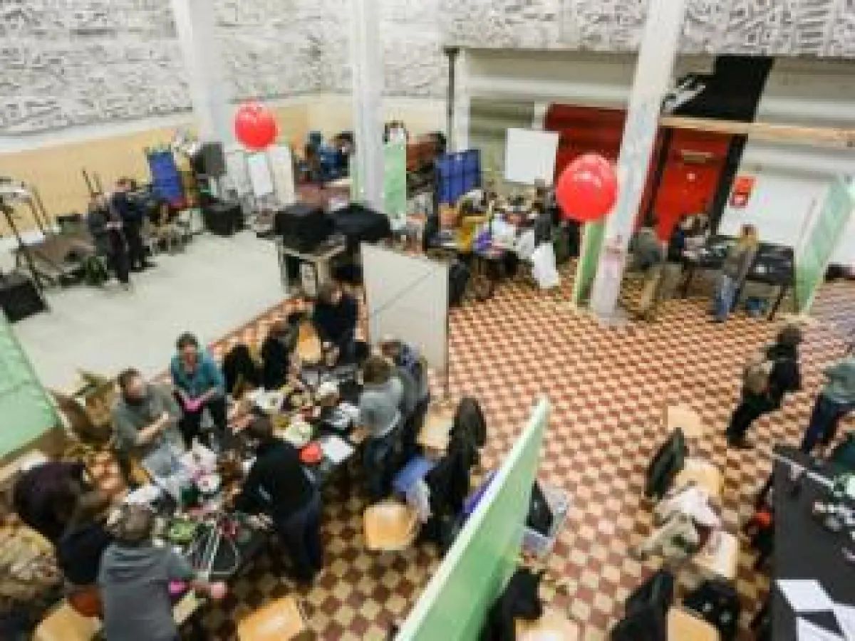 Gute Atmosphäre: bei den Workshops des Innovative-Citizen-Festivals. (© Foto Fraunhofer UMSICHT/Roland Baege)