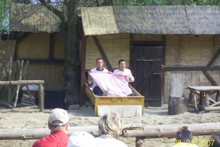 Oybin: Premiere gelungen von dem Stück " Der Schatz von Oybin" Bild: Oybin: Premiere gelungen von dem Stück " Der Schatz von Oybin"