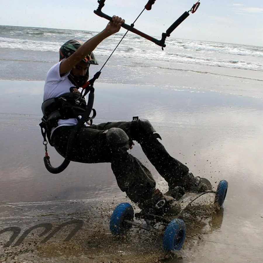 Mountainboarding, Kitelandboarding - Die Alternative zum Snowboard und zum Kitesurfen.