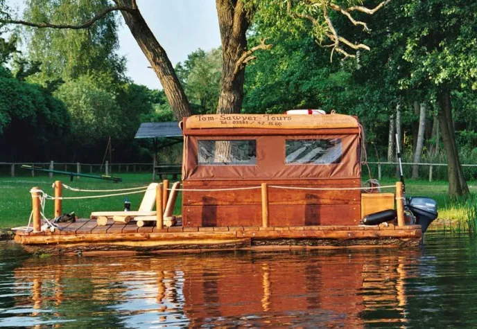 Bild: MISSISSIPPI AUF DER HAVEL - Eröffnung der Tom Sawyer Floßstation Potsdam