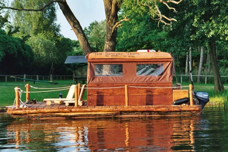 Bild: MISSISSIPPI AUF DER HAVEL - Eröffnung der Tom Sawyer Floßstation Potsdam