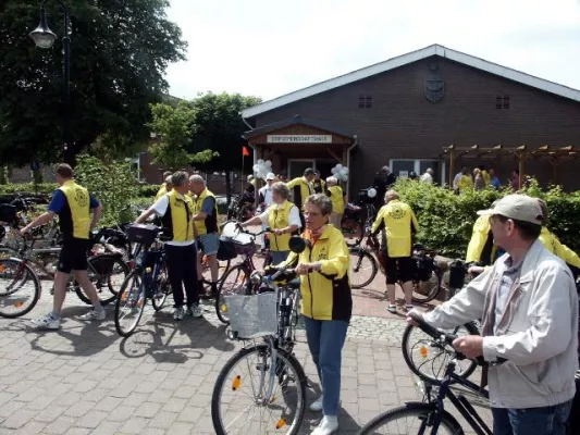 Bild: 10 Jahre Deutsche Fährstraße - Staffelradtour für Jedermann
