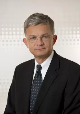 Bild: Umdeutung von freien Dienst- und Werkverträgen in Dienstverhältnisse