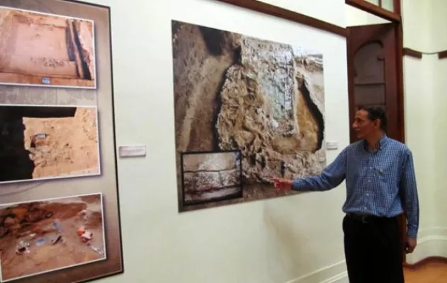 Bild: Ausstellung der Schätze der «Priesterin von Chornancap» im Museum Brüning