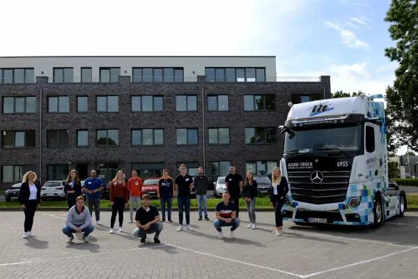 Bild: 29 Berufseinsteiger: L.I.T. Gruppe hält Auszubildenden-Niveau