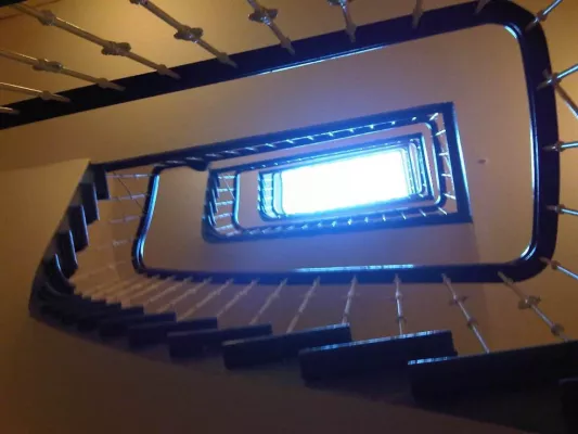 Bild: Fünfsterne-Büroreinigung Hamburg reinigt Gebäude in der Hansestadt