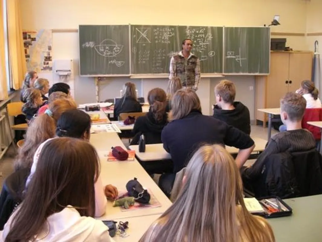 2schneidig gestaltet den Unterricht an einer Realschule in Nordrhein-Westfalen
