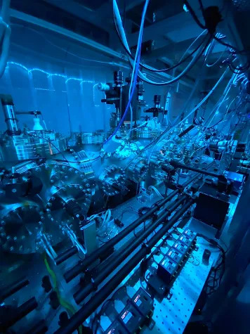 Metallklumpen im Quantenzustand: Wiener Forschungsteam bricht Rekorde Bild: Metallklumpen im Quantenzustand: Wiener Forschungsteam bricht Rekorde