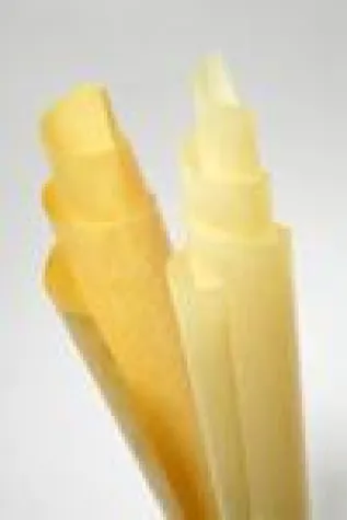 Bild: Nicht aus Pappe: Hitzeresistentes Aramidpapier