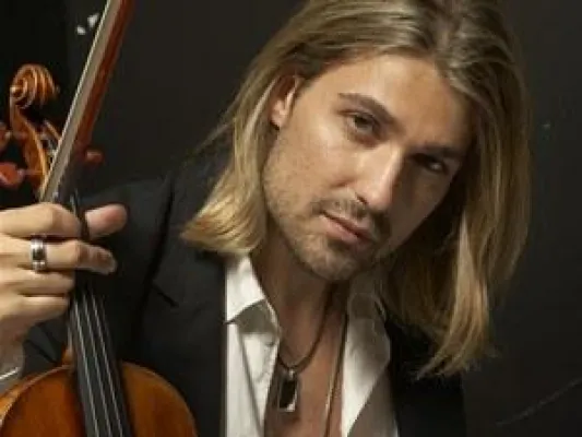 „Der schönste Geiger der Welt“ in Hamburg - David Garrett stellt sein neues Album „Virtuoso“ im CCH Saal 1 vor Bild: „Der schönste Geiger der Welt“ in Hamburg - David Garrett stellt sein neues Album „Virtuoso“ im CCH Saal 1 vor