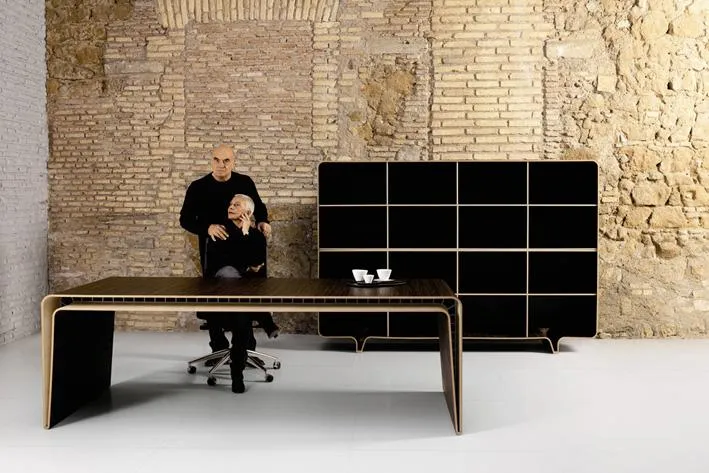 Bild: Stolzer Sieger Mumbai - Haworth gewinnt Innovationspreis Architektur + Office XXL
