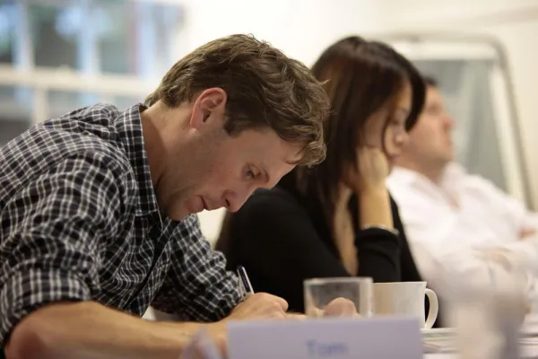 Praxis-Training von Tradern für Trader mit professioneller Software Bild: Praxis-Training von Tradern für Trader mit professioneller Software