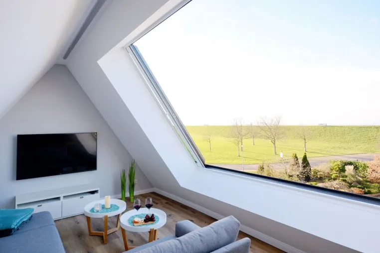 Bild: Dachschiebefenster von LiDEKO machen das Dachgeschoss zum bevorzugten Aufenthaltsort
