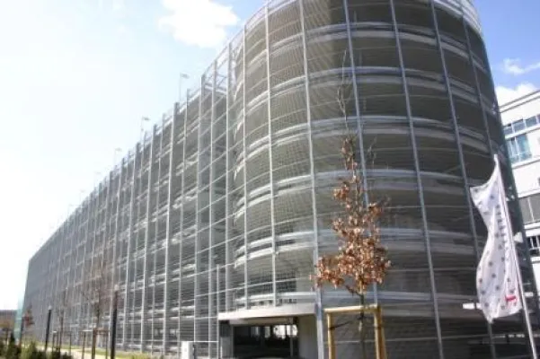 Bild: Sicherheit im Parkhausbau