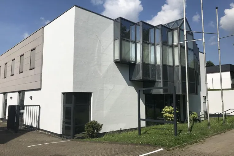 Schwarze Immobilien begeistert Richter und Frenzel für neuen Standort im Essener Norden Bild: Schwarze Immobilien begeistert Richter und Frenzel für neuen Standort im Essener Norden