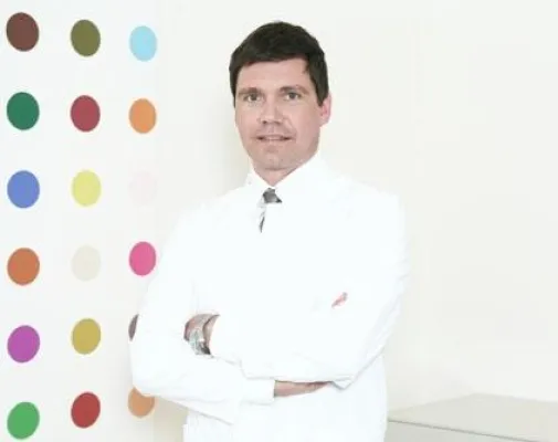 Bild: Expertenrat und Live-OP-Video: Hilfe bei Schlupfwarzen