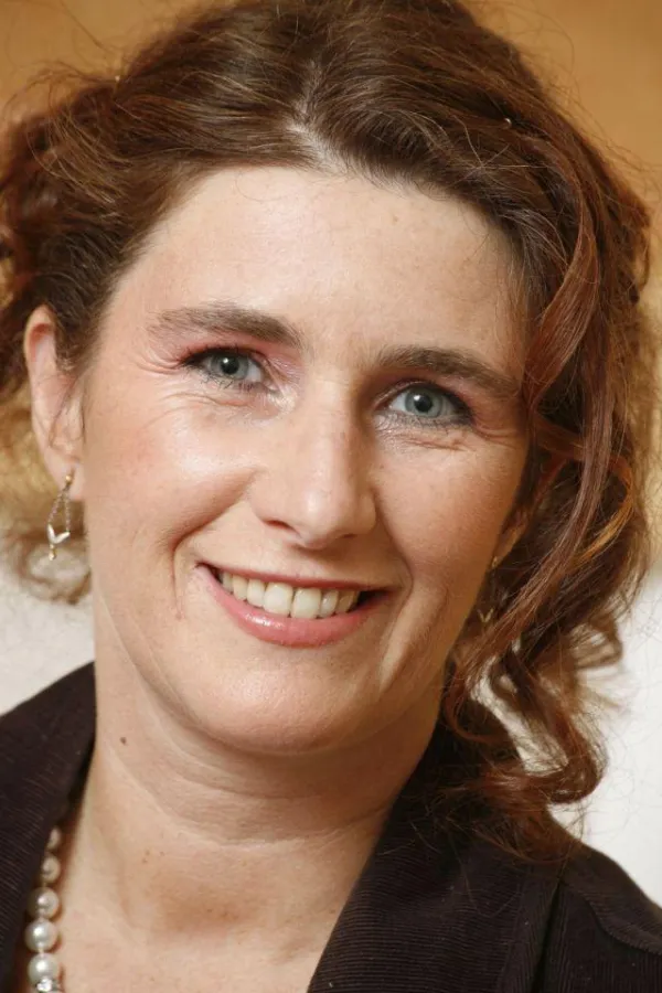 Mit der richtigen Pressemappe ist viel gewonnen. Referentin Sabine Roth freut sich über den gelungenen Vortrag.