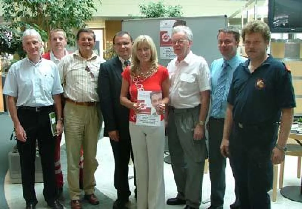 zahlreiche Unterstützer für das Blutspenden am kommenden Freitag den 1. Juni 2007