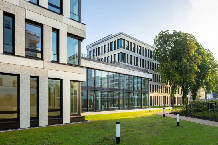 Bild: IMAXXAM kauft Gebäudeteil der „Reiterstaffel Offices“ in Köln im Rahmen eines exklusiven Clubdeals  