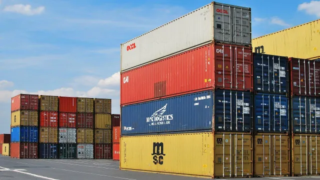 Bild: Automatisierung im Hafen