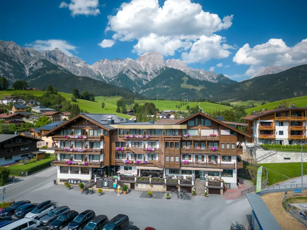 Der Berg ruft - Sommerurlaub im *** Superior Hotel Niderreiter (© Peter Kuehnel)