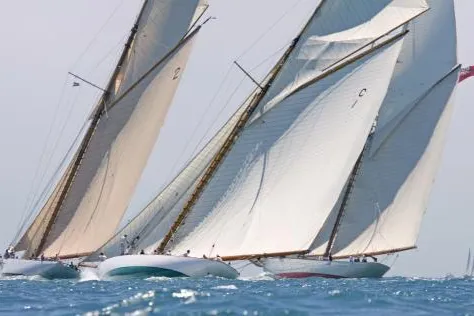 Der Charme der Klassikyachten - Segeln als Abenteuer, Event und Erholung Bild: Der Charme der Klassikyachten - Segeln als Abenteuer, Event und Erholung