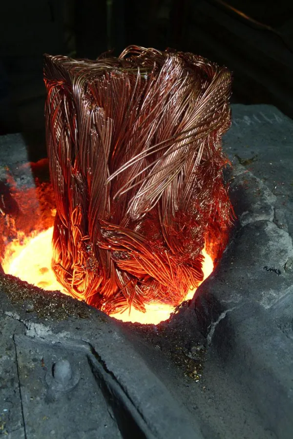 Der Metallverarbeiter Métal Industriel benutzt für seine Produktion von Standard- und Sonderlegierungen überwiegend recycletes Metall.