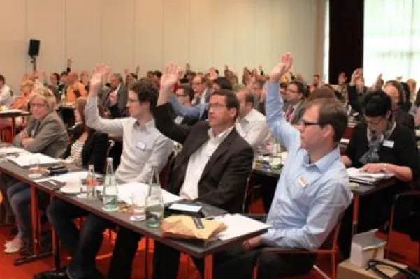 Bild: Generalversammlung der HÖREX in Frankfurt